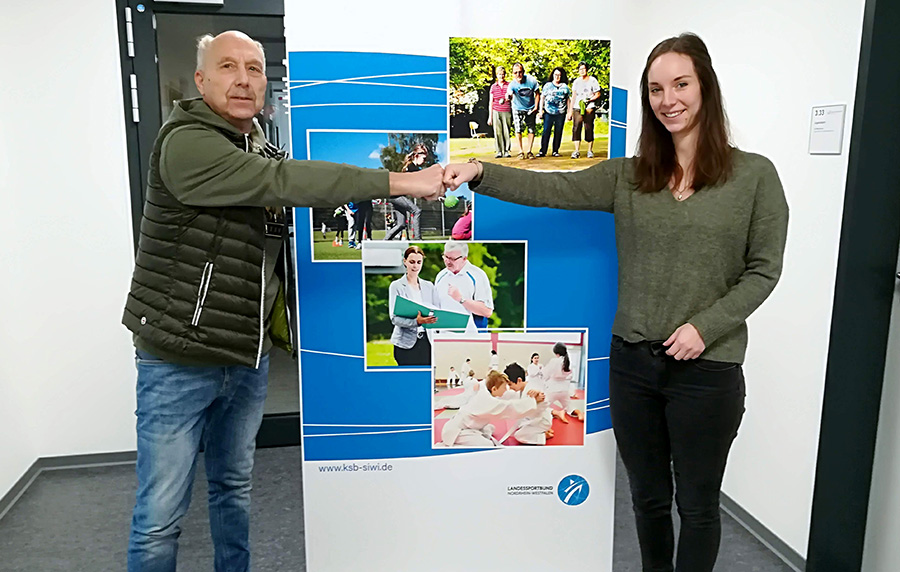 KSB-Vorsitzender Ottmar Haardt begrüßte Vanessa Buck in der Geschäftsstelle am Bismarckplatz in Weidenau.